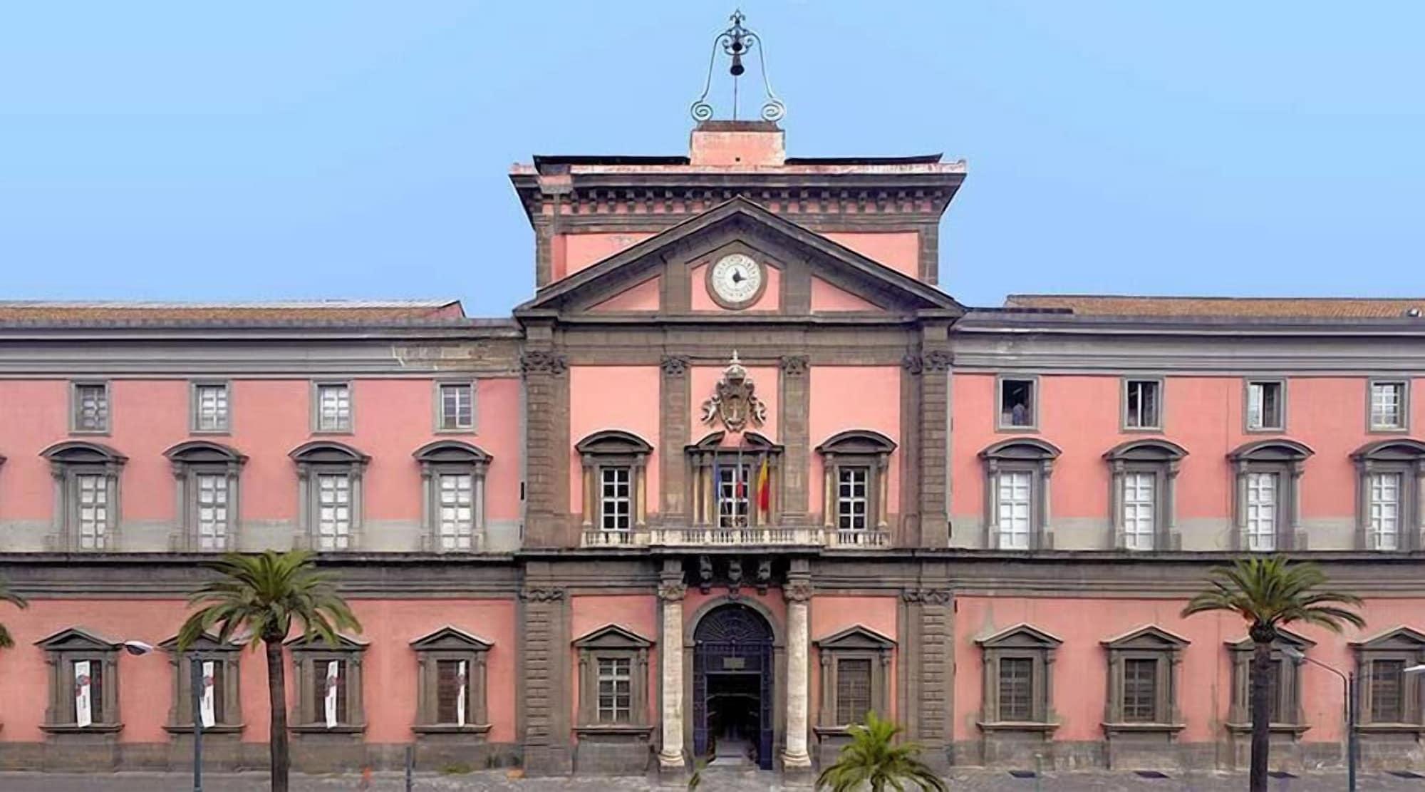 Palace Napoli Exterior photo